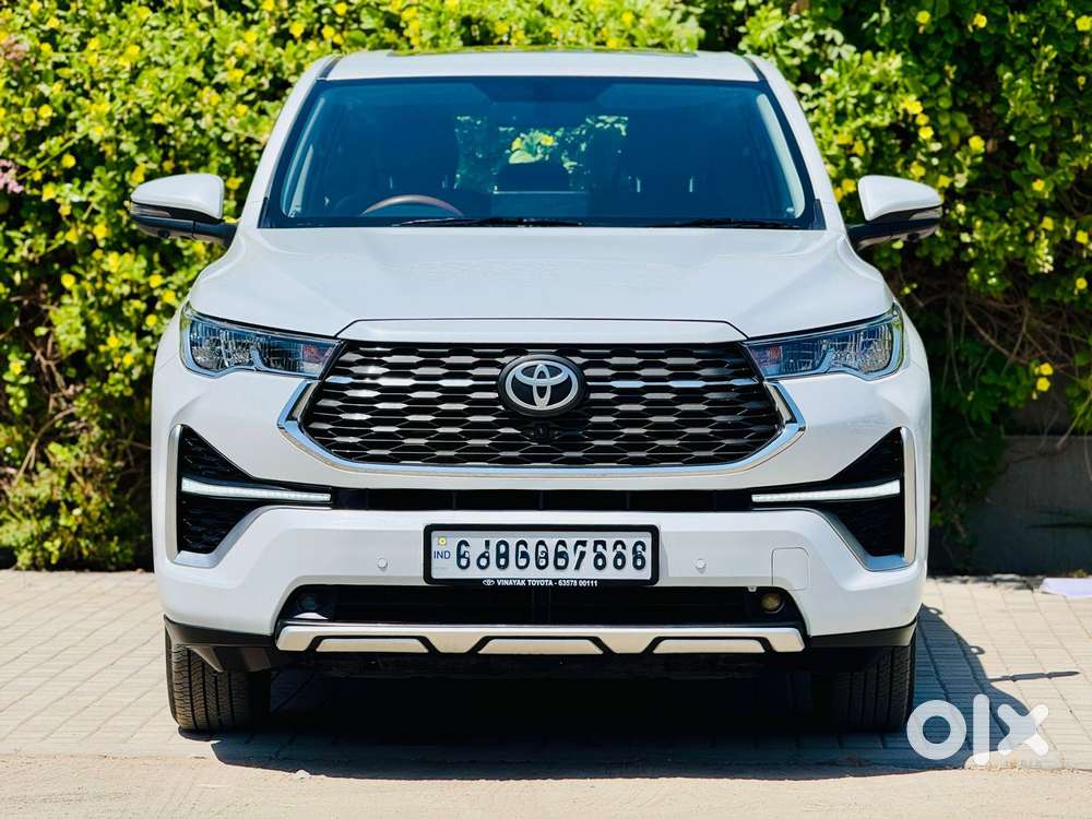 Toyota Innova Hycross 2.0 Vx (o) Hybrid 8 Str, 2025, Petrol