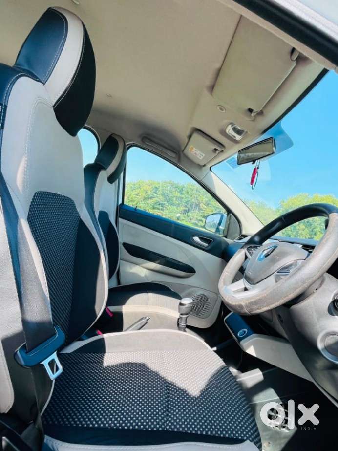 Renault Triber Rxz, 2021, Petrol
