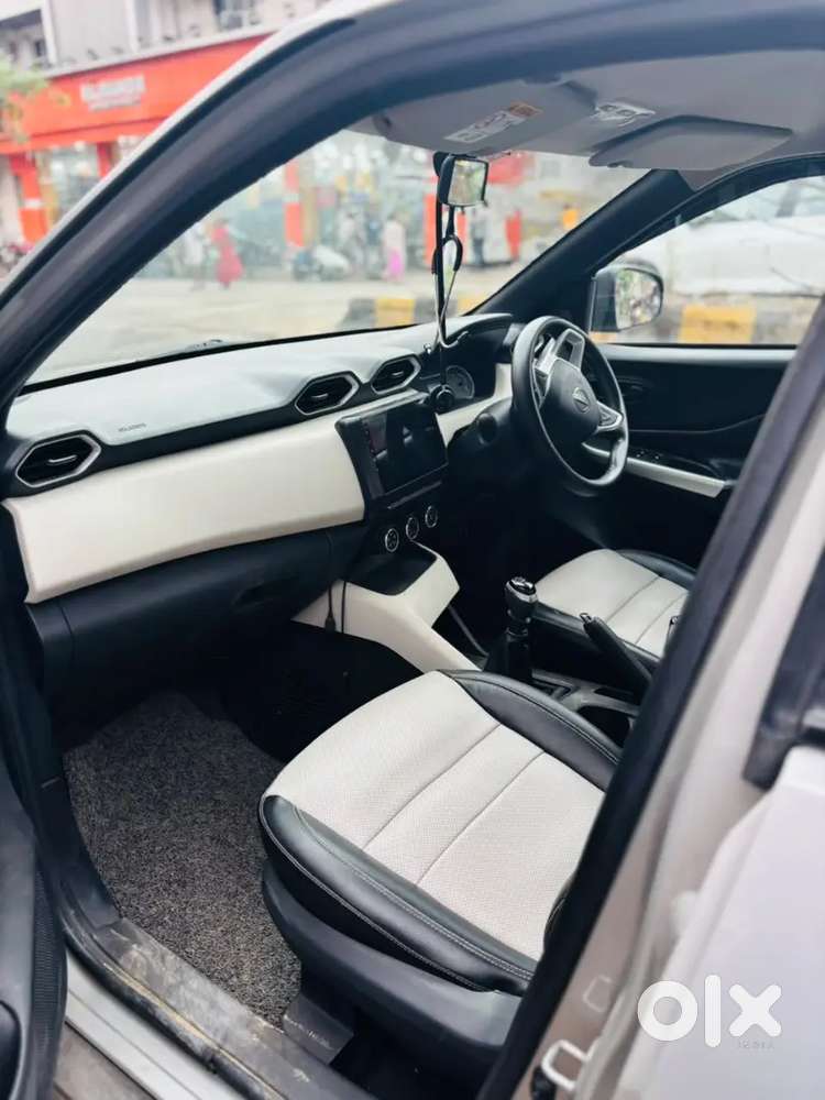 Nissan Magnite 2021 Xe Petrol Manual