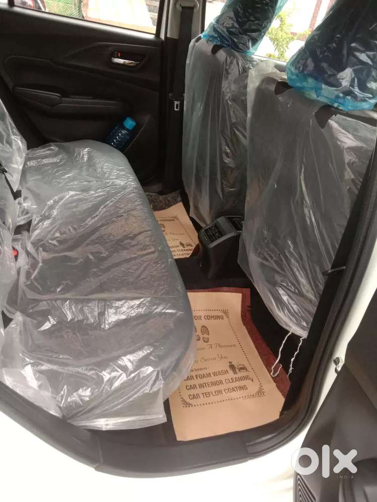 Maruti Suzuki Swift 2024 Petrol 12800 Km Driven