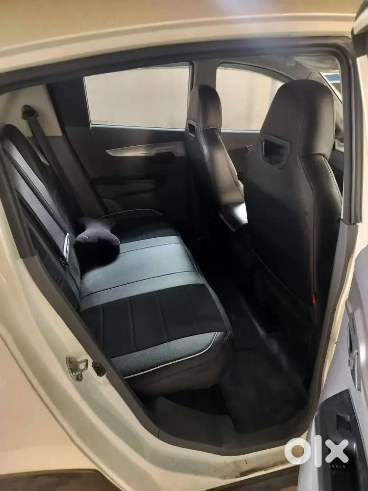 Mahindra Kuv100 Nxt 2018 Petrol 5500 Km Driven