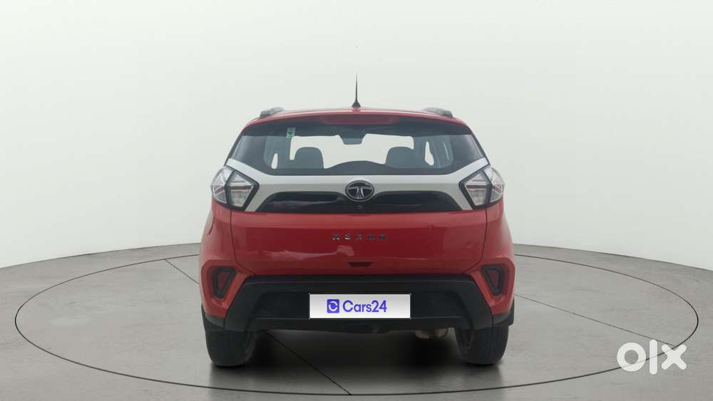 Tata Nexon 1.5 Revotorq Xma Amt (s), 2021, Petrol