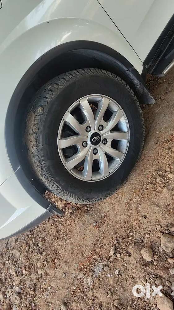 Mahindra Xuv500 2.2 W10 2017
