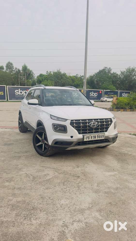 Hyundai Venue 1.2 S Plus, 2021, Petrol