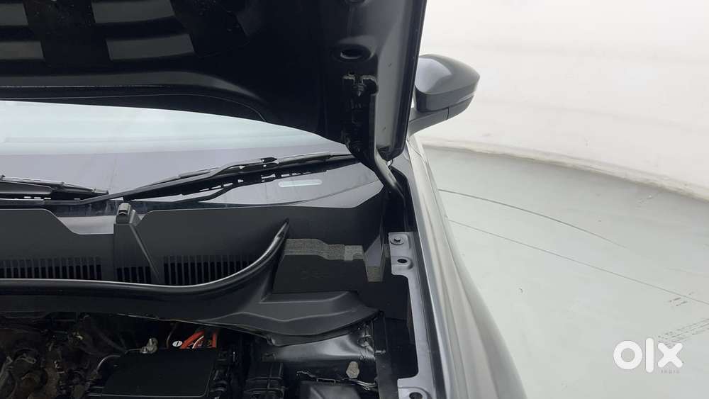 Volkswagen Taigun 1.0 Tsi Highline At, 2022, Petrol