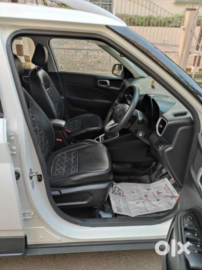 Hyundai Venue 1.2 S Plus, 2020, Petrol