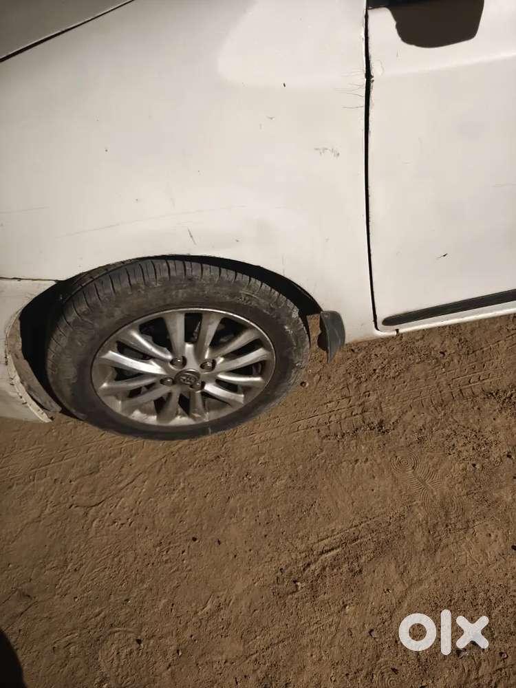 Toyota Etios 2015 Diesel 72000 Km Driven