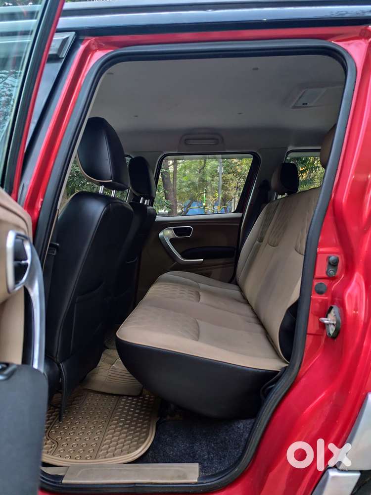 Mahindra Tuv 300 T10, 2018, Diesel