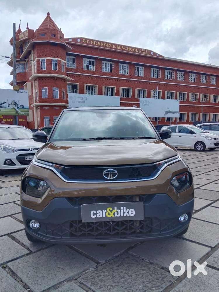 Tata Punch Creative Dual Tone Amt Sunroof, 2023, Petrol