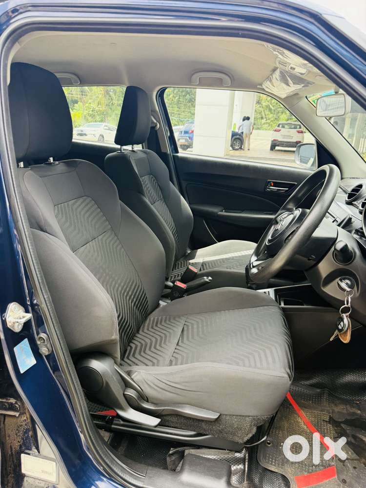 Maruti Suzuki Swift Vxi Optional, 2020, Petrol