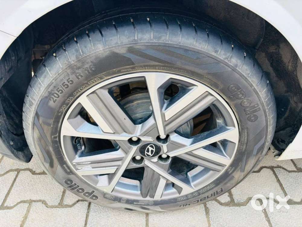 Hyundai Verna 1.5 Sx (o) Vtvt, 2023, Petrol