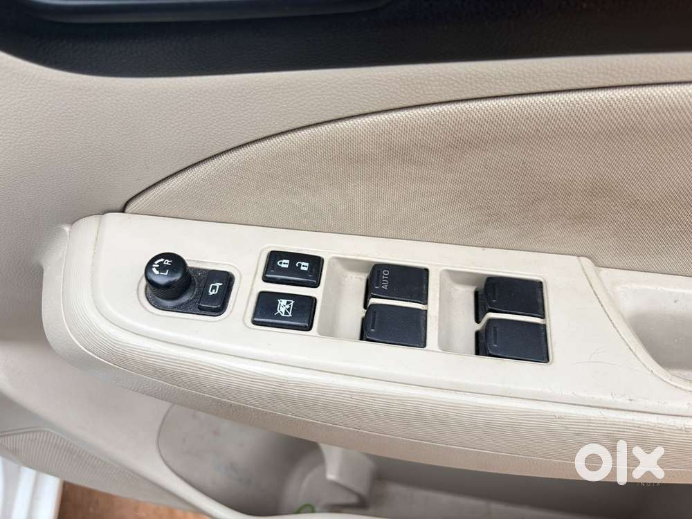 Maruti Suzuki Swift Dzire Vxi(o) Mt, 2024, Petrol