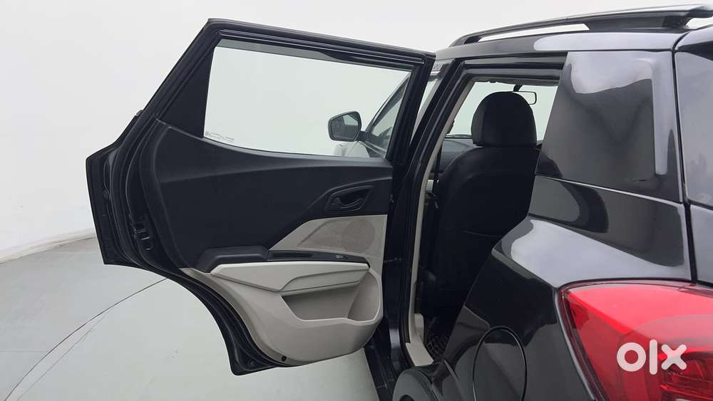 Mahindra Xuv300 W6, 2022, Petrol