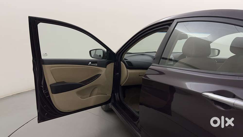 Hyundai Verna Fluidic 1.6 Crdi Sx Opt, 2012, Diesel