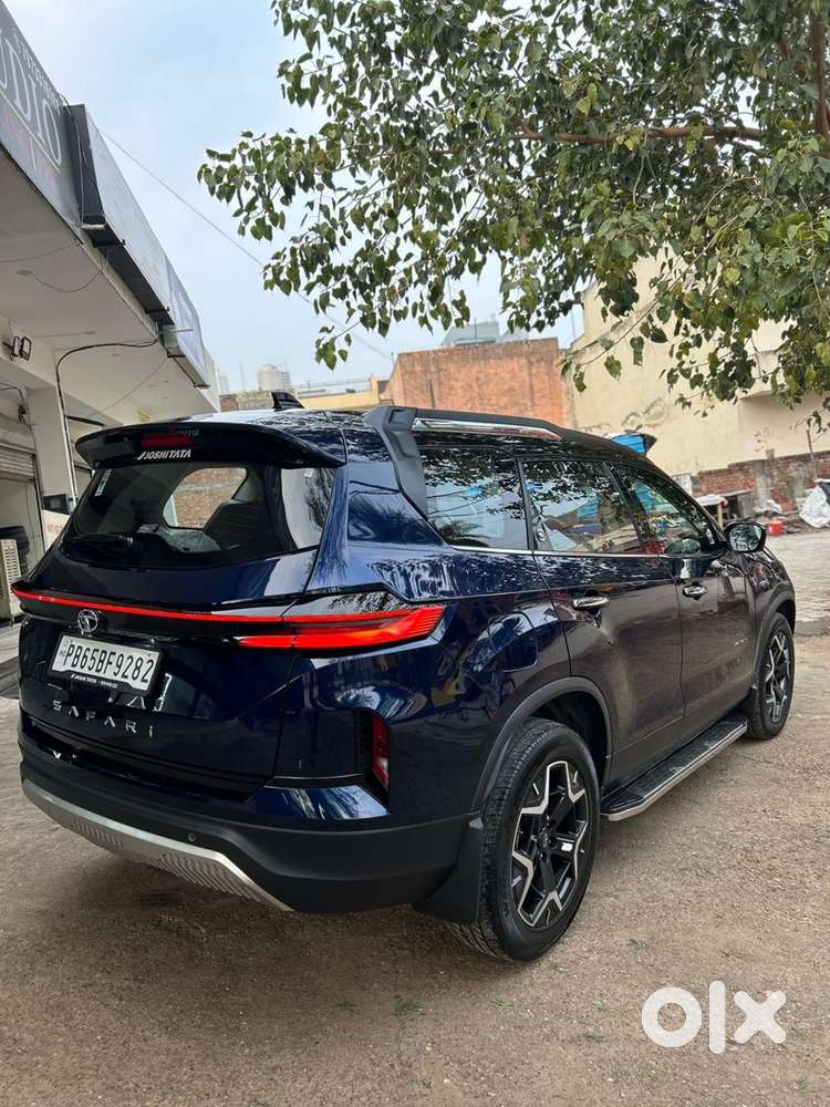 Tata Safari 2023 Diesel 17700 Km Driven