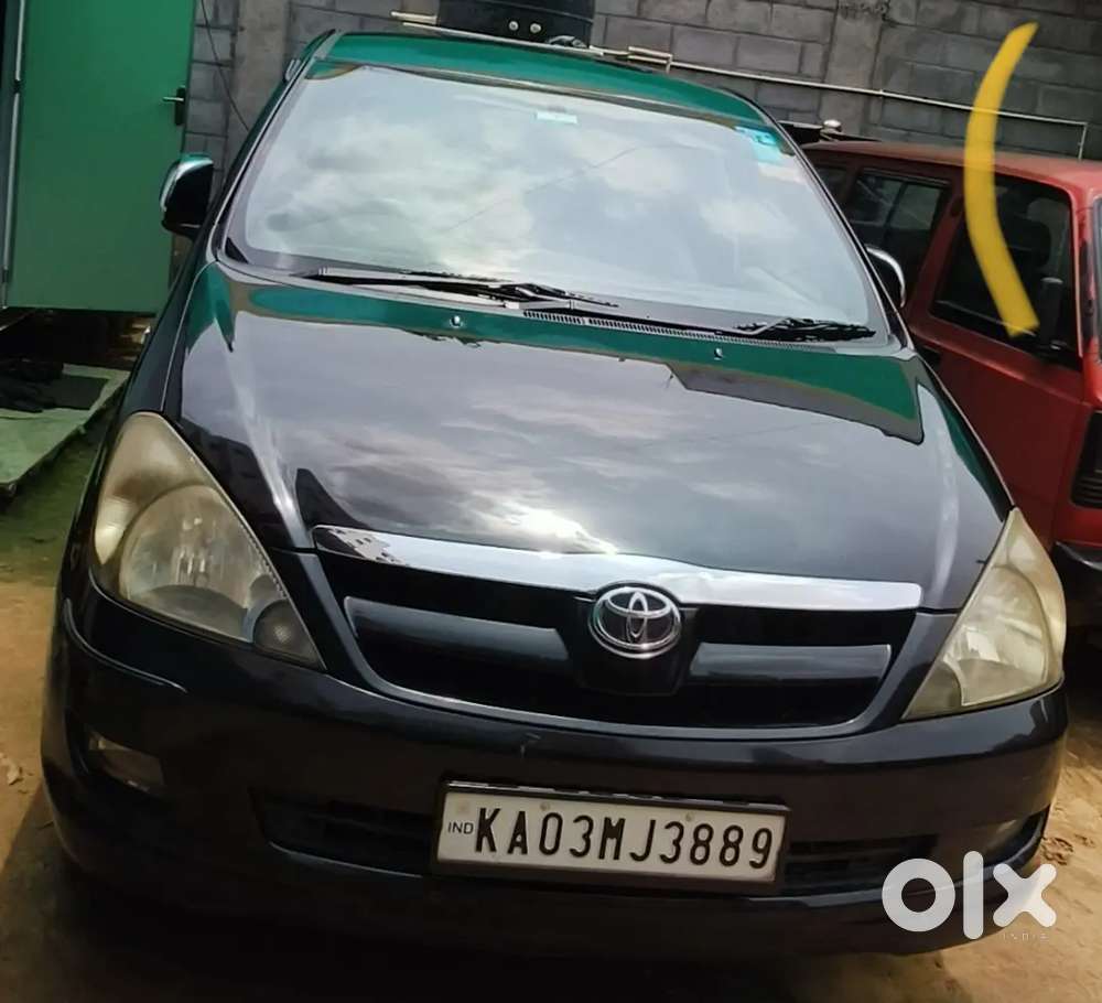 Toyota Innova 2008 Model  Fc Running Insurance Running Km 185000