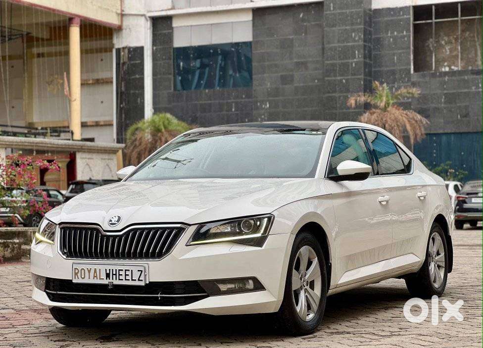 Skoda Superb Style 1.8 Tsi At, 2017, Diesel