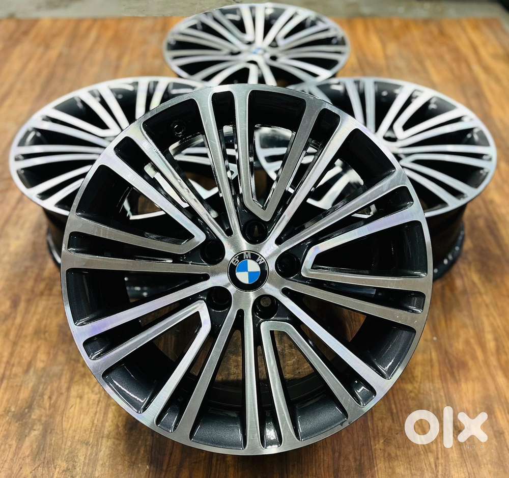 BMW 5 Series Dual Tone  18” 5/112 8J in brand new continue set of 4