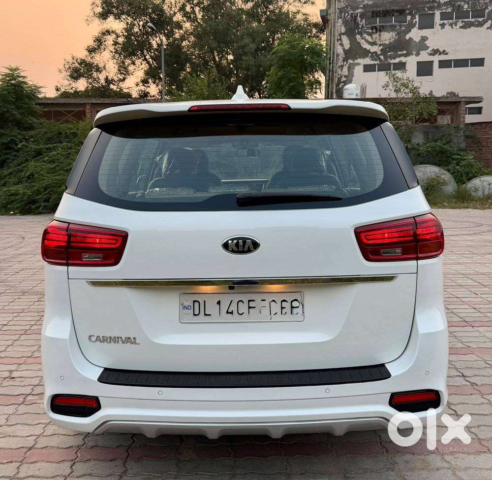 Kia Carnival Premium, 2021, Diesel
