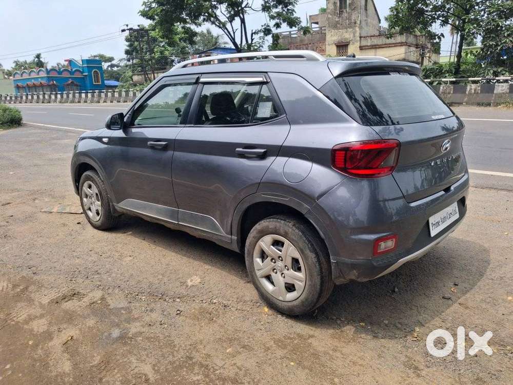 Hyundai Venue 1.2 S Plus, 2019, Petrol