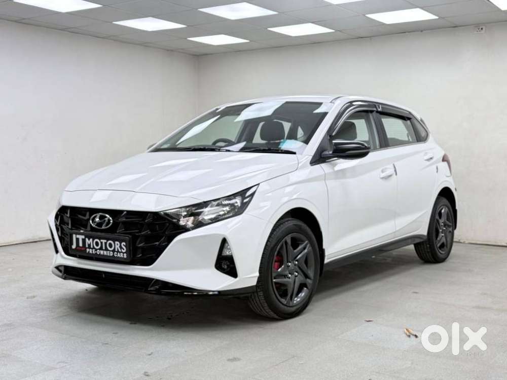Hyundai I20 Sportz 1.2 Ivt, 2023, Petrol