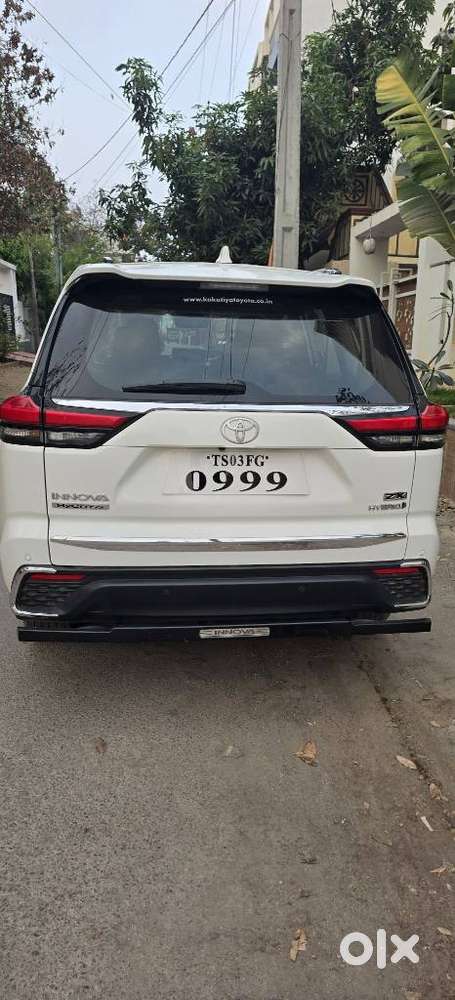 Toyota Innova Hycross 2.0 Zx (o) Hybrid 7 Str, 2023, Petrol
