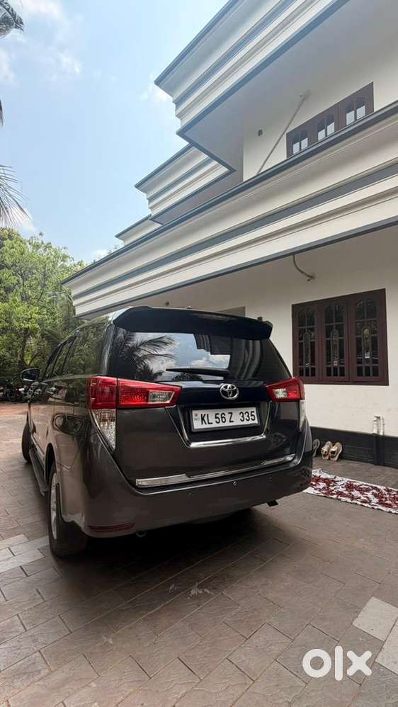 Toyota Innova Crysta 2018 Diesel Well Maintained