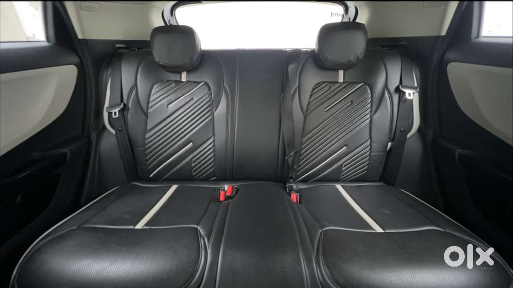 Tata Nexon Pure (s) 1.2 Petrol 6amt, 2025, Petrol