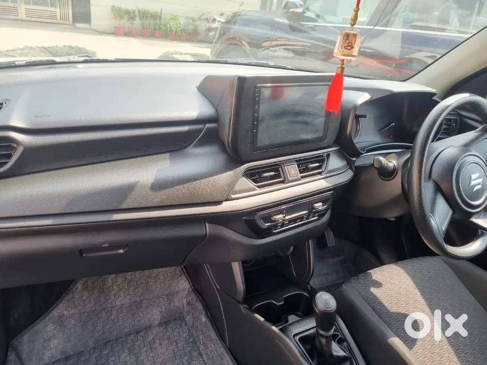 Maruti Suzuki Swift Lxi 2025