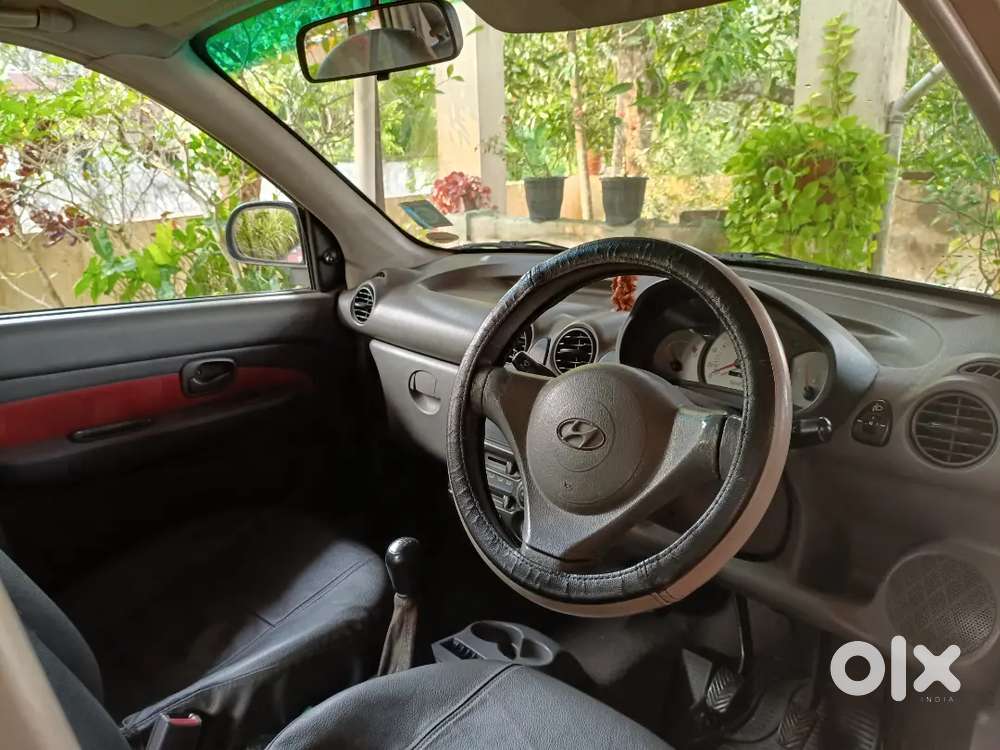 Santro Zing Gls  Showroom Service  Single Owner  Silky Beach Colour