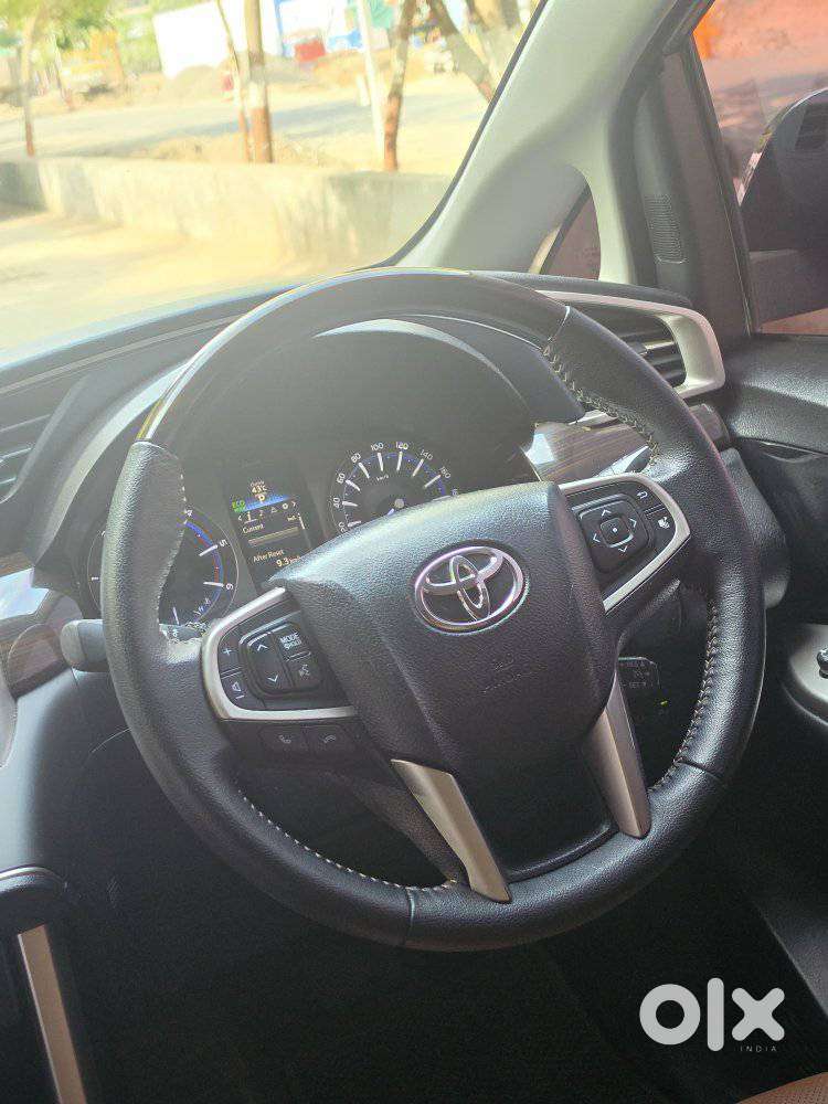 Toyota Innova Crysta [2020-ongoing] 2.4 Zx 7 Str, 2022, Diesel