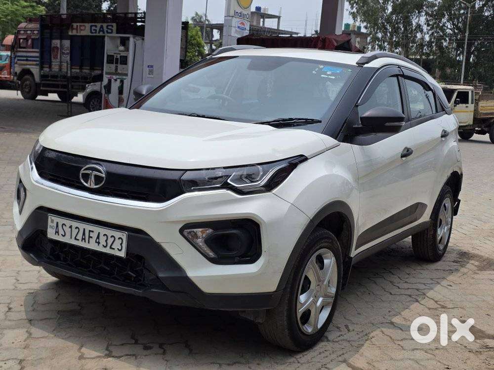 Tata Nexon 1.2 Revotron Xm (s), 2022, Petrol
