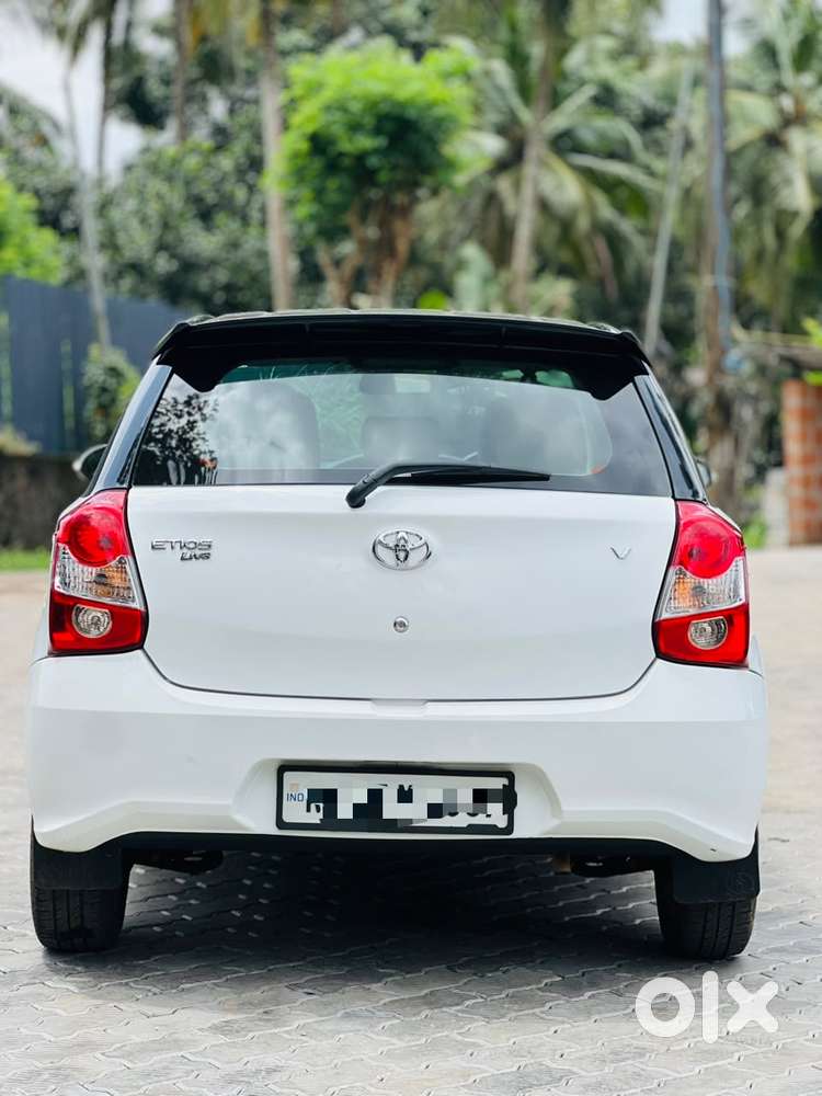 Toyota Etios Liva 1.2 V, 2018, Petrol