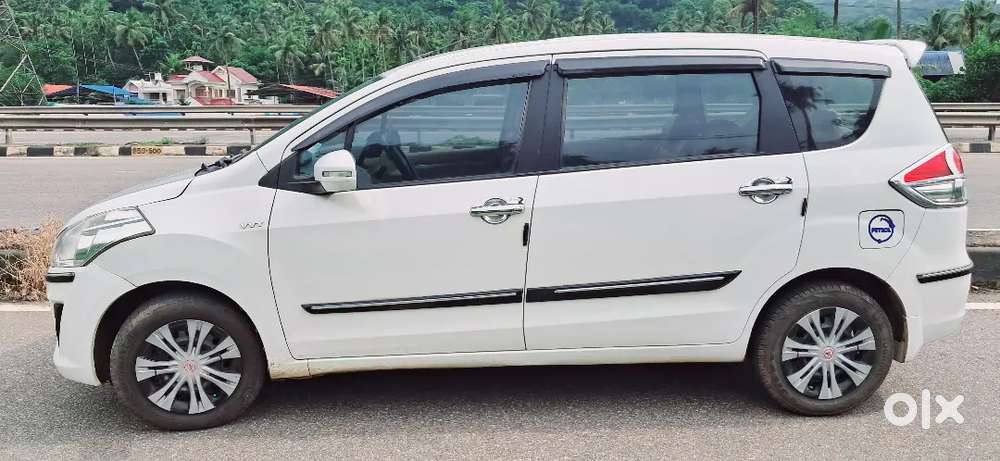 Ertiga Vxi Abs Maruti 2012