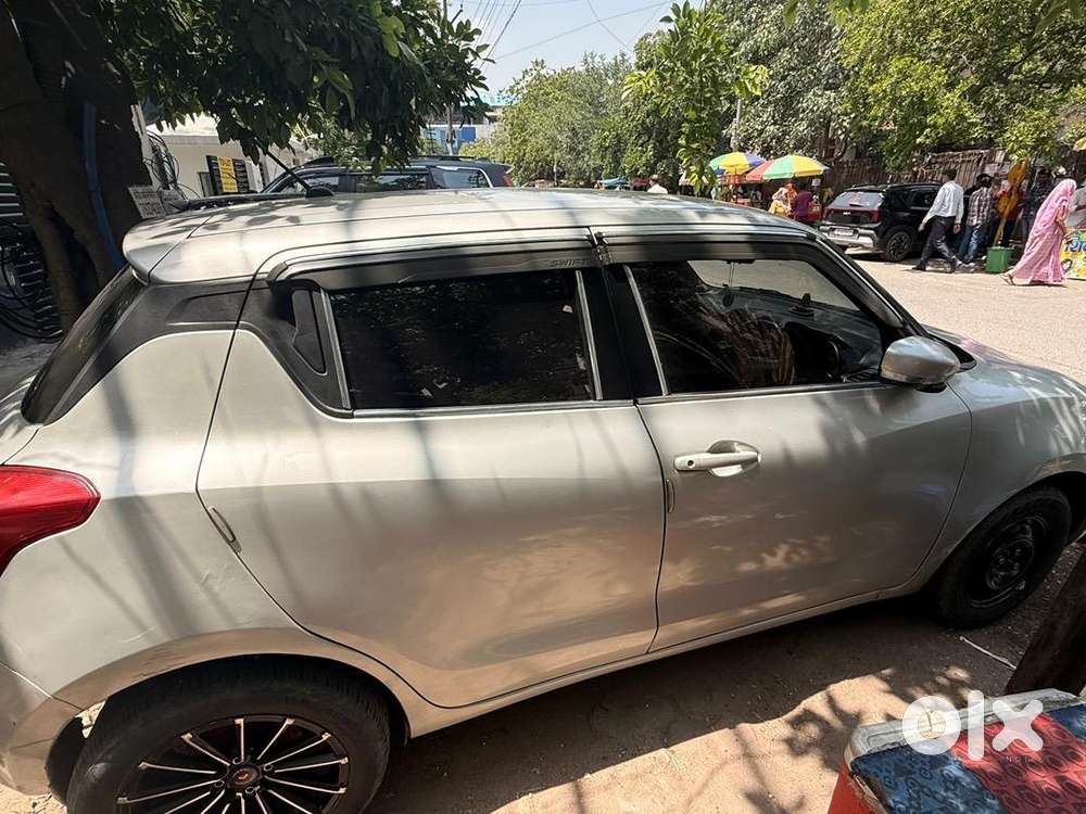Maruti Suzuki Swift 2022 Well Maintained (cng Outside Fitting)