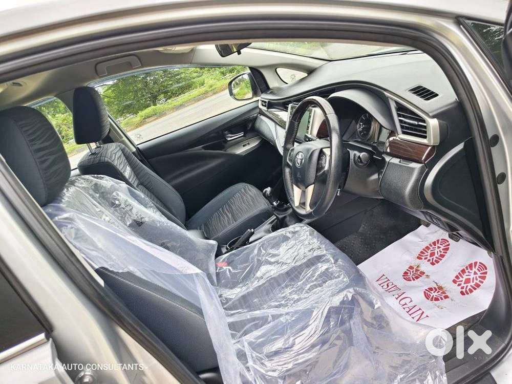 Toyota Innova Crysta [2020-ongoing] 2.4 Vx 8 Str, 2023, Diesel