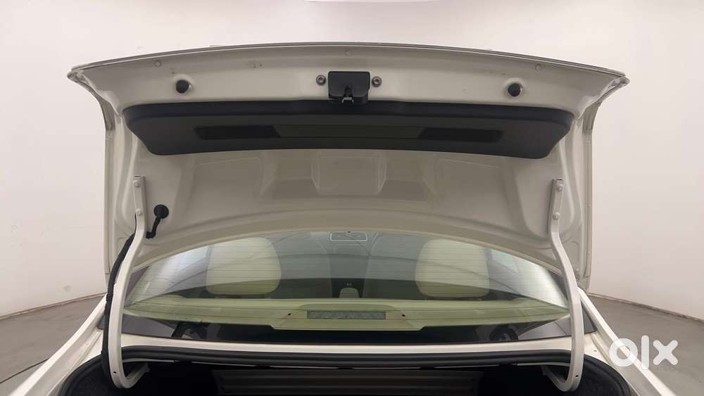 Skoda Rapid 1.0 Style At, 2020, Petrol
