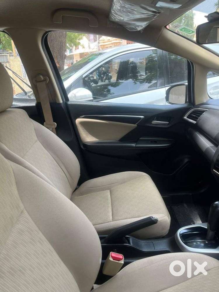 Honda Jazz V Automatic, 2017, Petrol