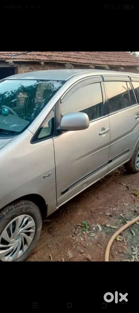 Toyota Innova Hycross 2008 Km Driven
