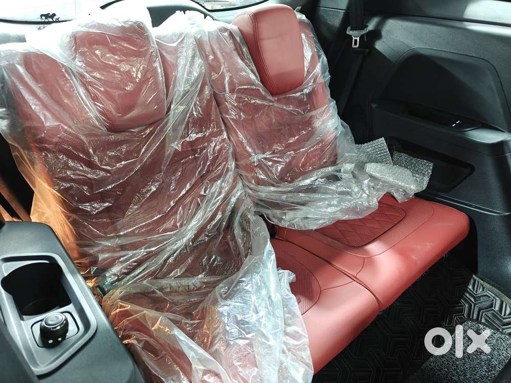 Tata Safari 2.0 Kryotec Xza Plus (o) Red Dark Edition, 2023, Diesel