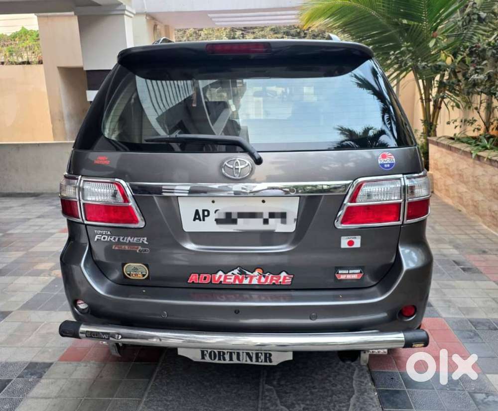 Toyota Fortuner 3.0 4x4 Manual, 2011, Diesel