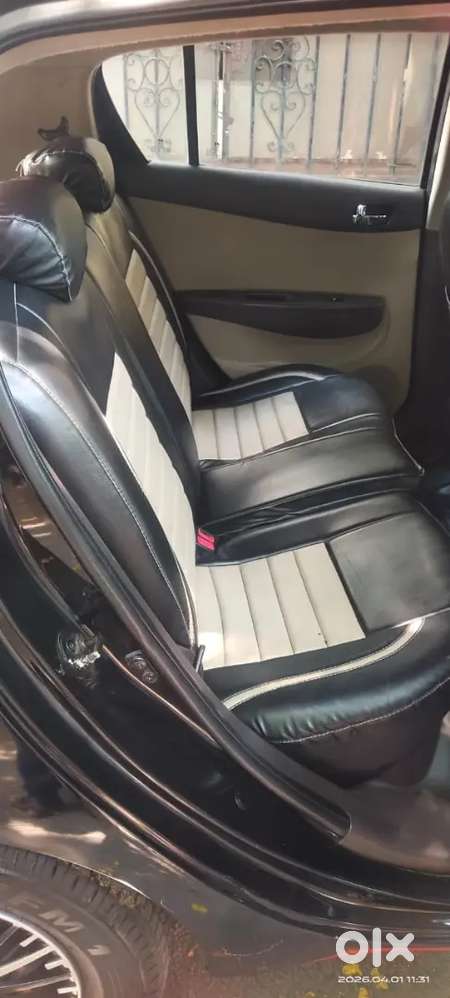 Hyundai I20 Sports Petrol Automatic Top And Model Petrol  2nd Owner
