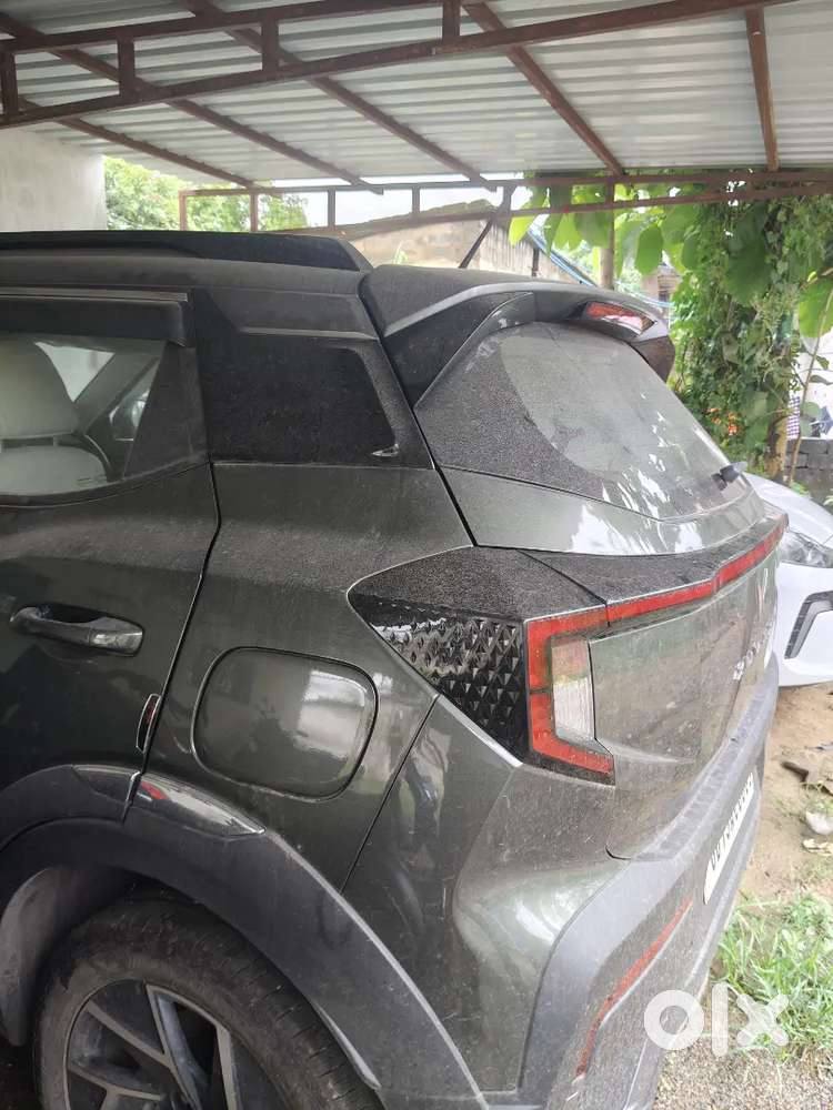 Xuv 3xo Petrol Of 1year