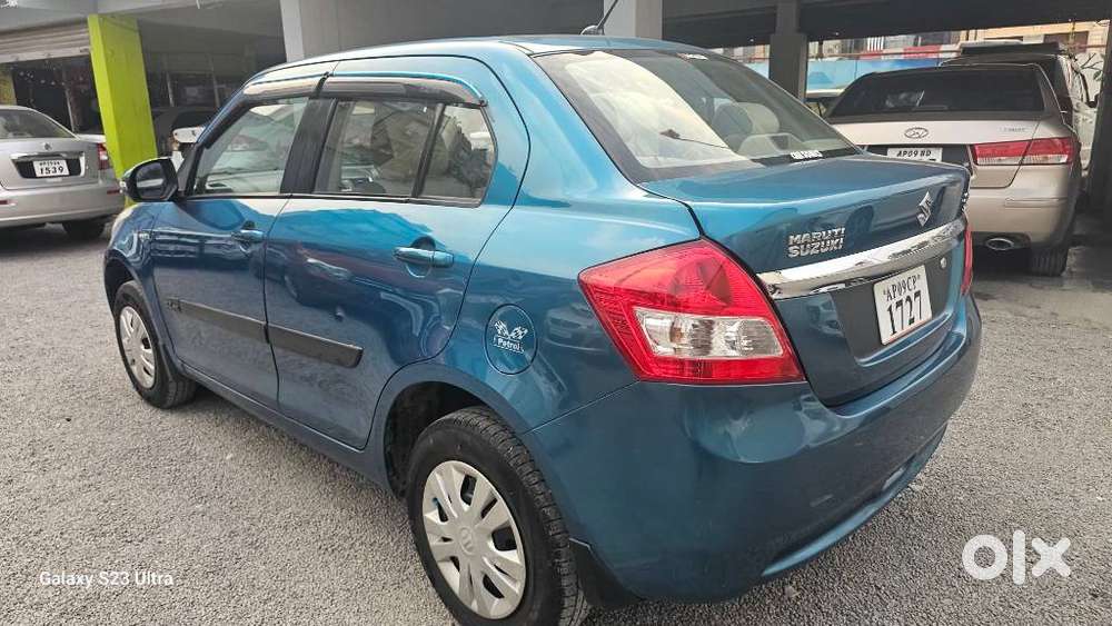 Maruti Suzuki Swift Dzire 1.2 Vxi Bsiv, 2013, Petrol