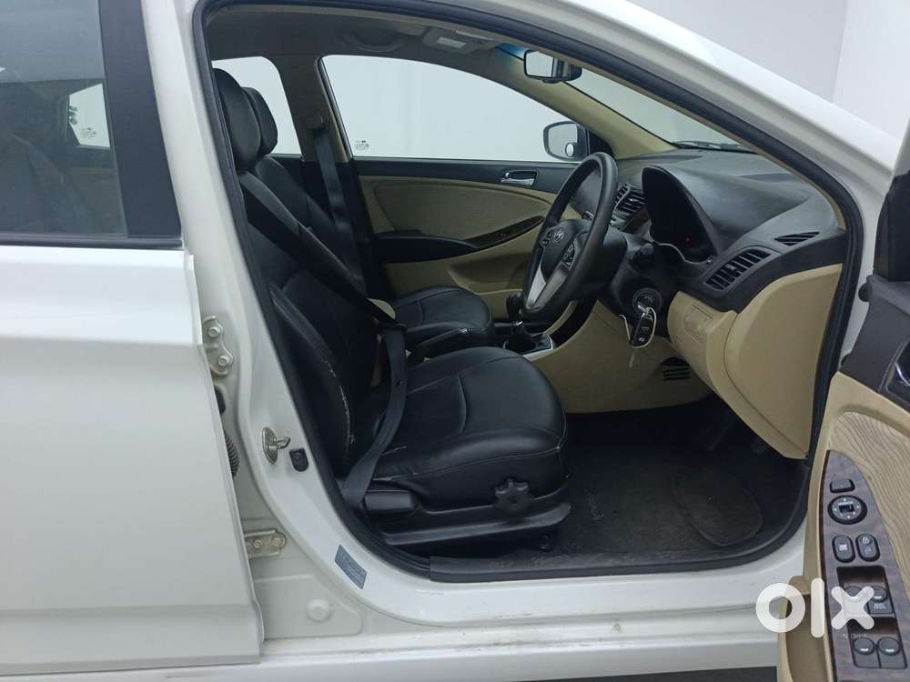 Hyundai Verna Fluidic 1.6 Vtvt Sx, 2013, Petrol