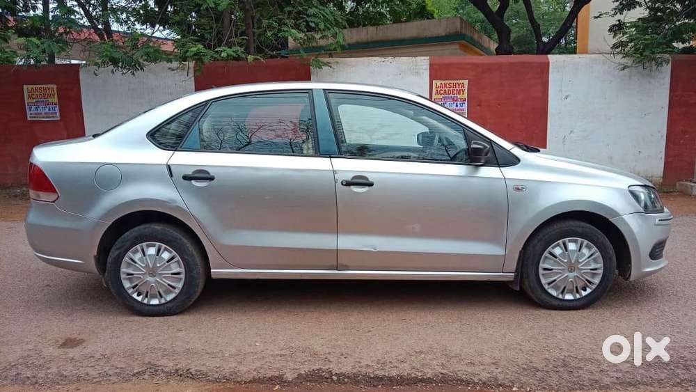 Volkswagen Vento 2010-2013 Petrol Comfortline, 2011, Petrol