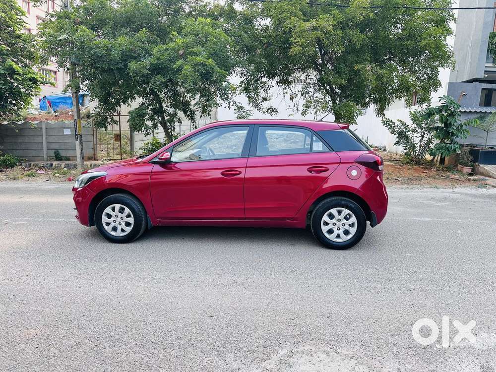Hyundai I20 Sportz 1.2 Bs-iv, 2018, Petrol