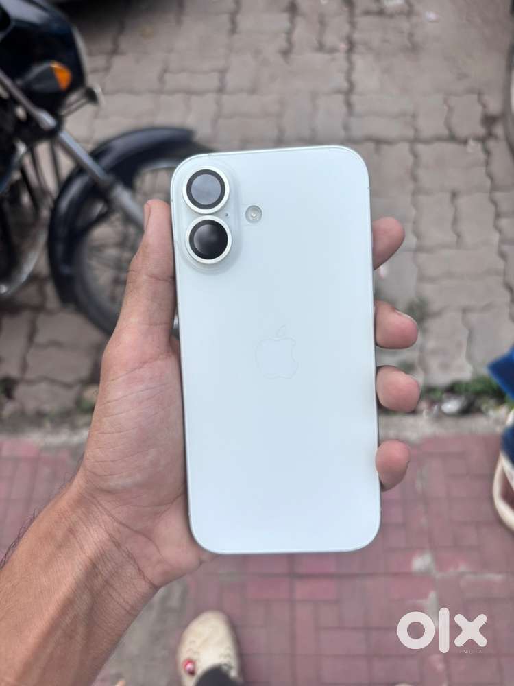 Iphone 16 mint condition