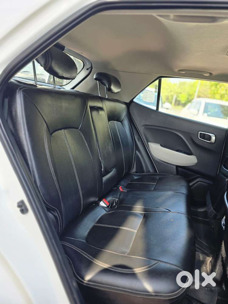 Hyundai Venue Sx Mt, 2022, Petrol