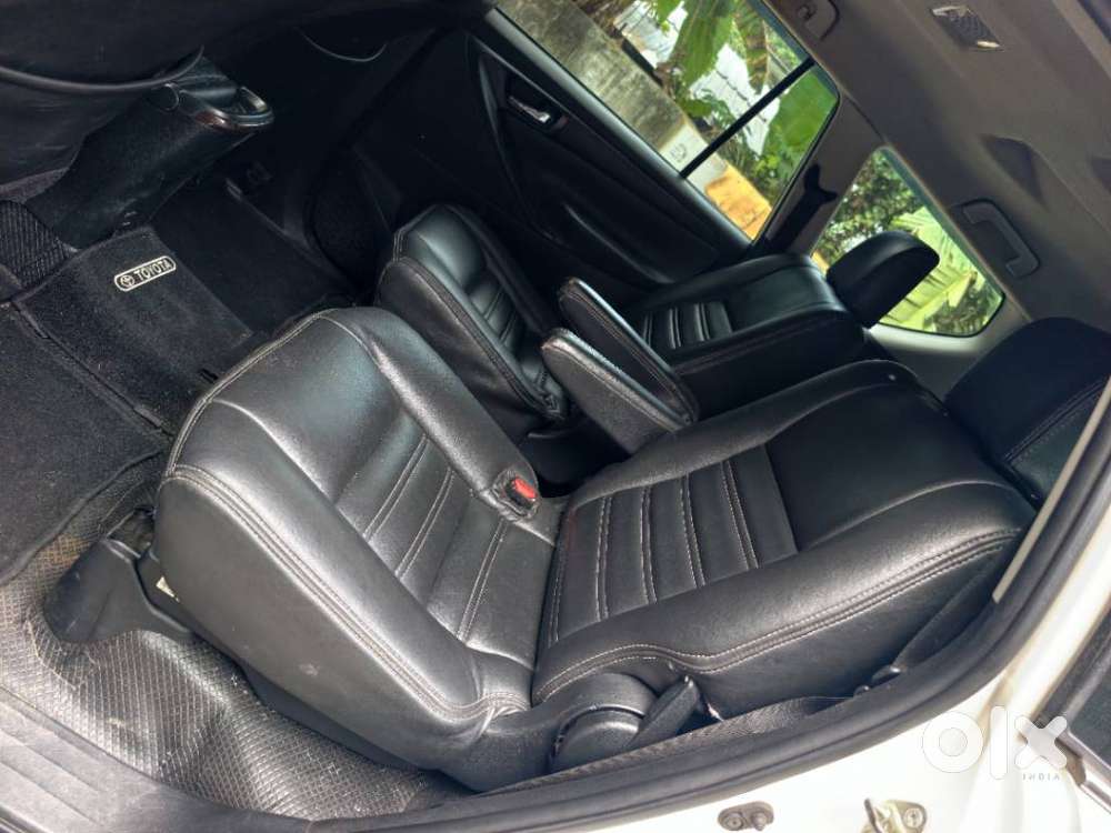 Toyota Innova Crysta 2.4 G Mt 7 Str, 2019, Diesel
